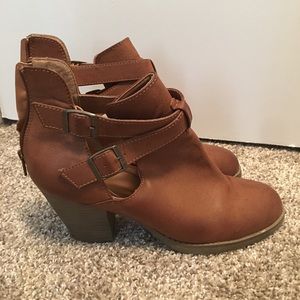 Brown bootie